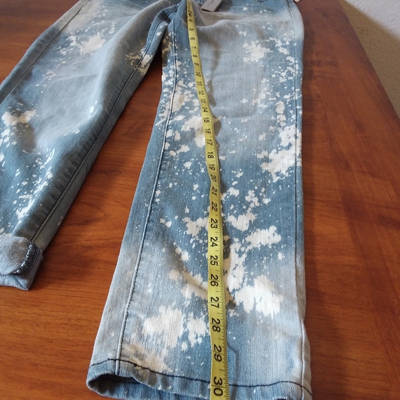 Touch Me Brand Jeans - Picture 8 of 9